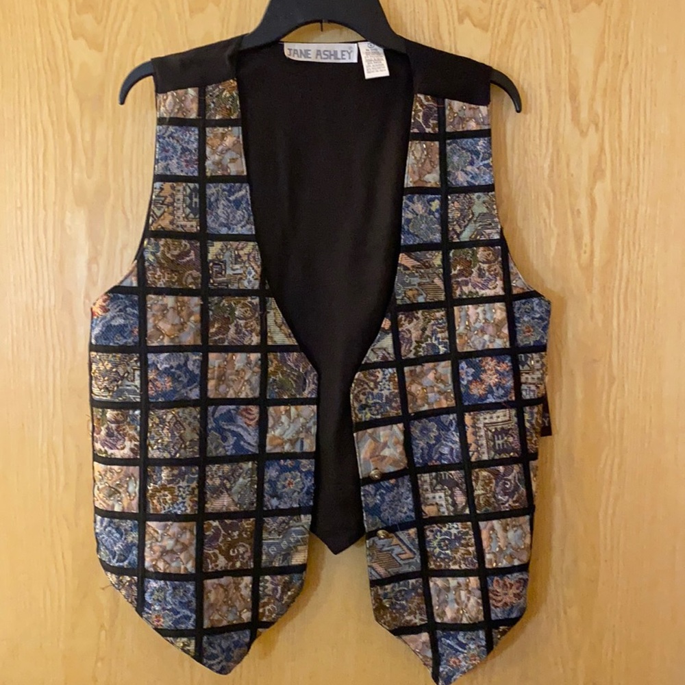 Jane Ashley vest